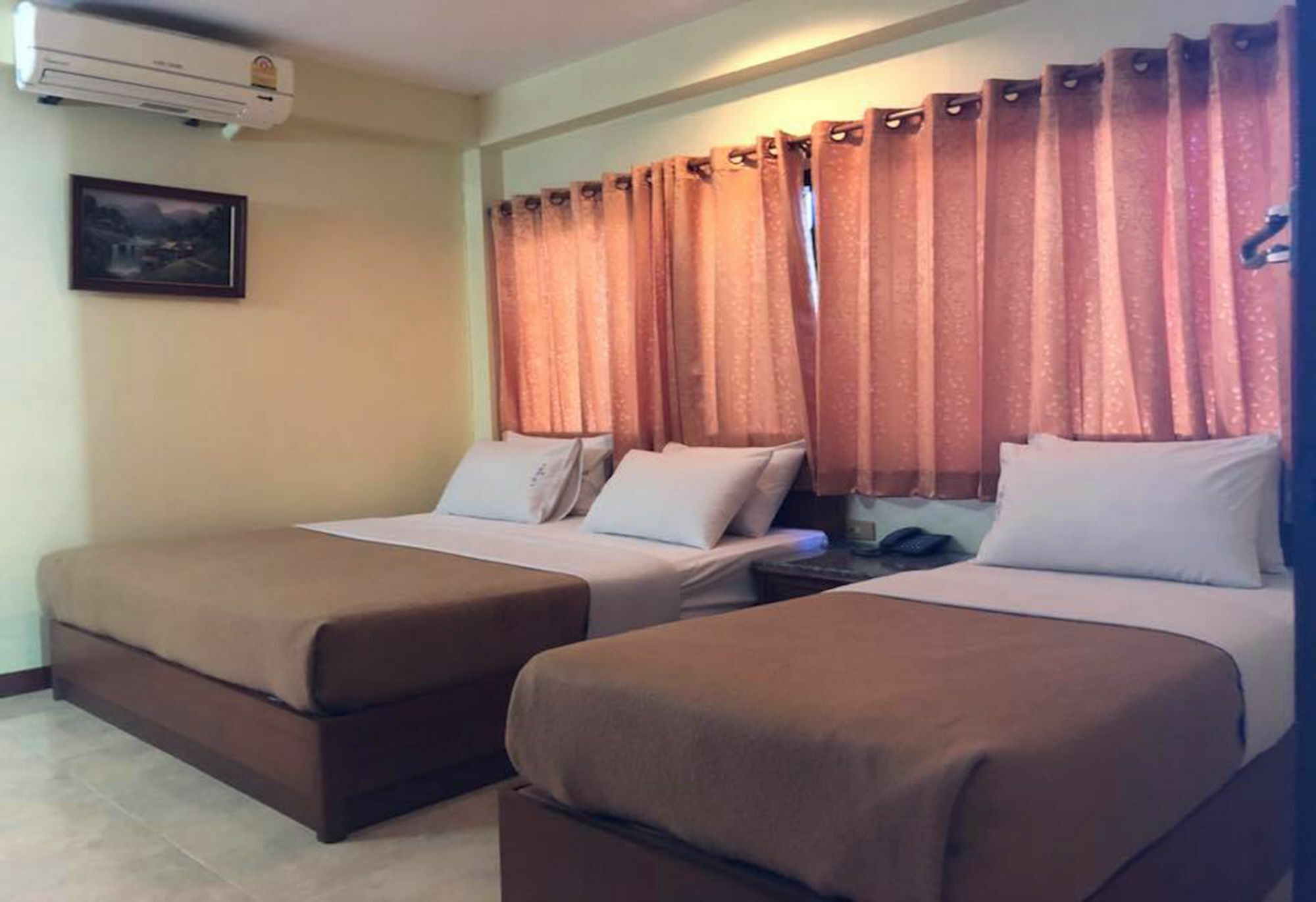 Lisa Chiang Mai Hotel Exterior photo