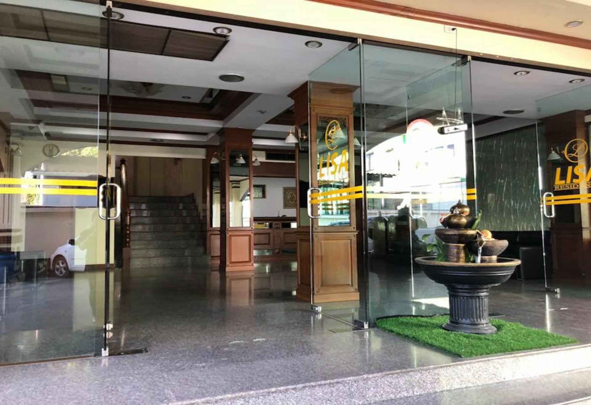 Lisa Chiang Mai Hotel Exterior photo